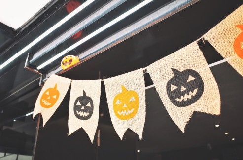 Zaoszczędź wybierając kupony rabatowe na Halloween!