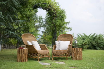 twee fauteuils in je tuin om op te relaxen nadat je ze met korting hebt gekocht
