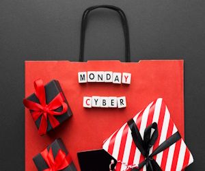 bolsa de compras con escrito Cyber Monday